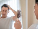 Mengungkap-Penyebab-Rambut-Rontok-Parah-Temukan-Akar-Permasalahan-Anda.jpeg
